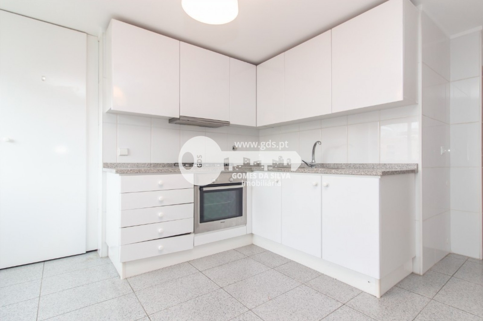 Apartamento T2 para Arrendamento em Braga (Maximinos, Sé e Cividade), Braga, Braga - Imagem 4