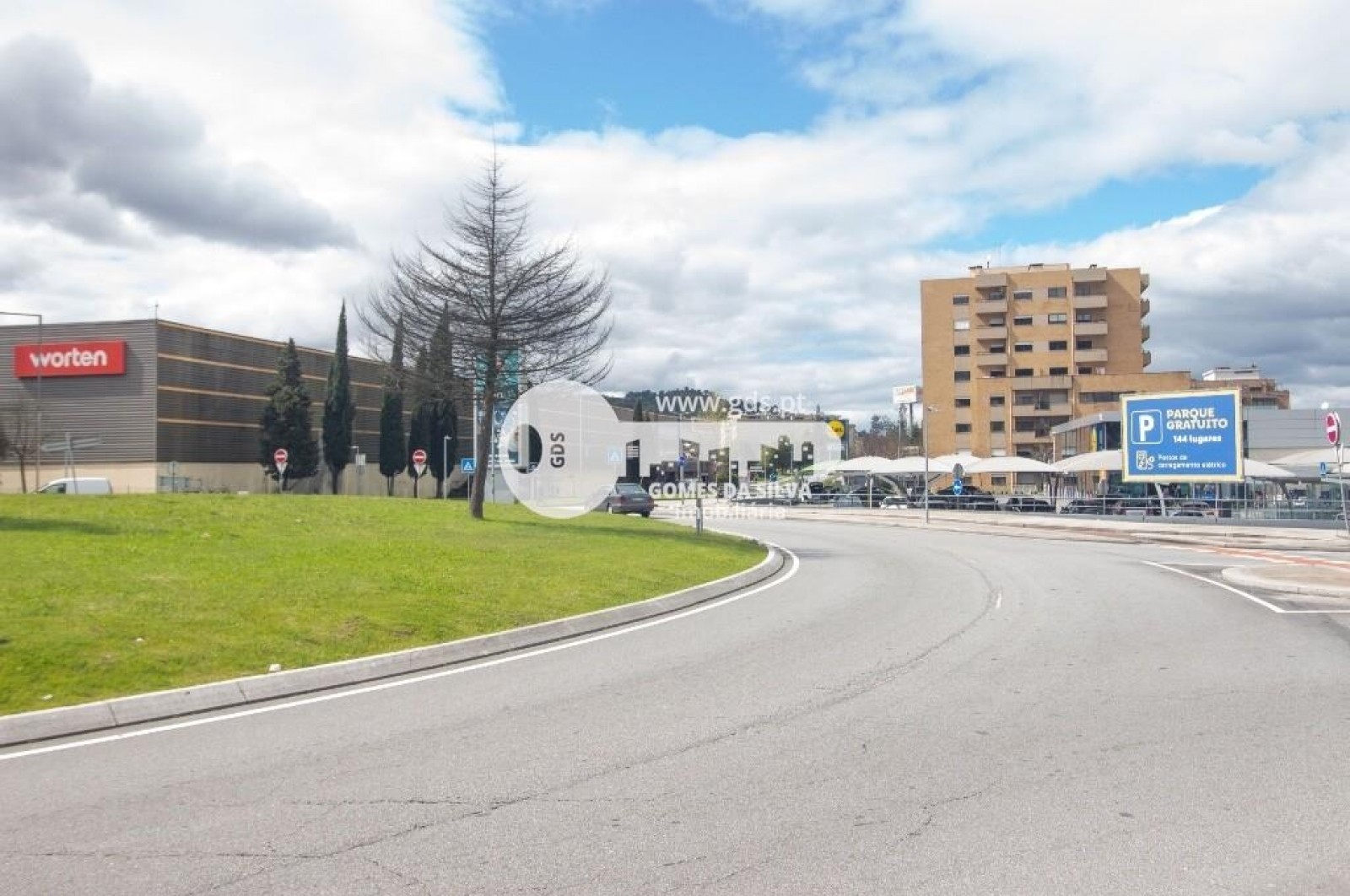 Moradia T4 para Venda em Nogueira, Fraião e Lamaçães, Braga, Braga - Imagem 39
