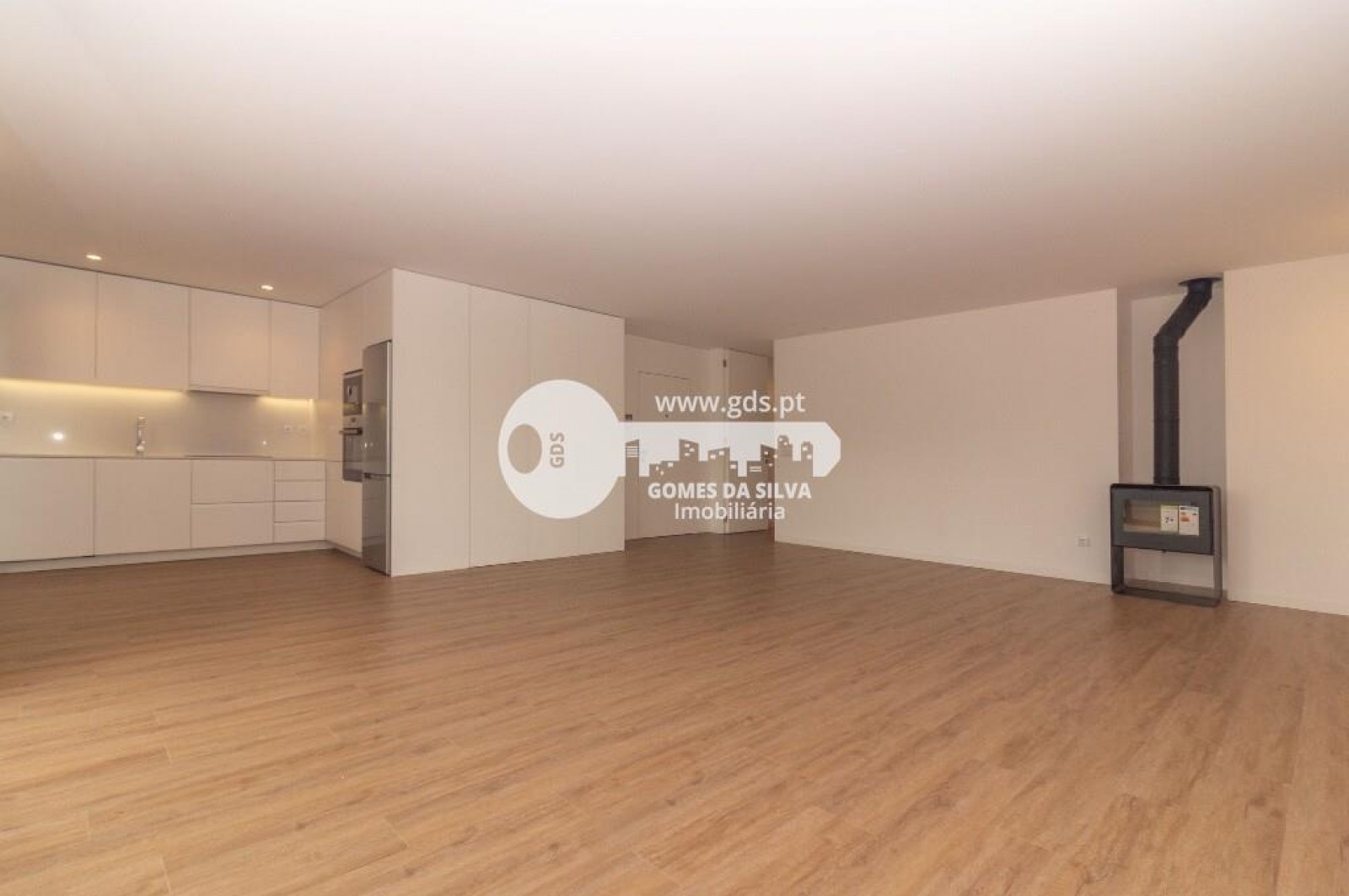 Apartamento T3 para Arrendamento em Vila Verde e Barbudo, Vila Verde, Braga - Imagem 4