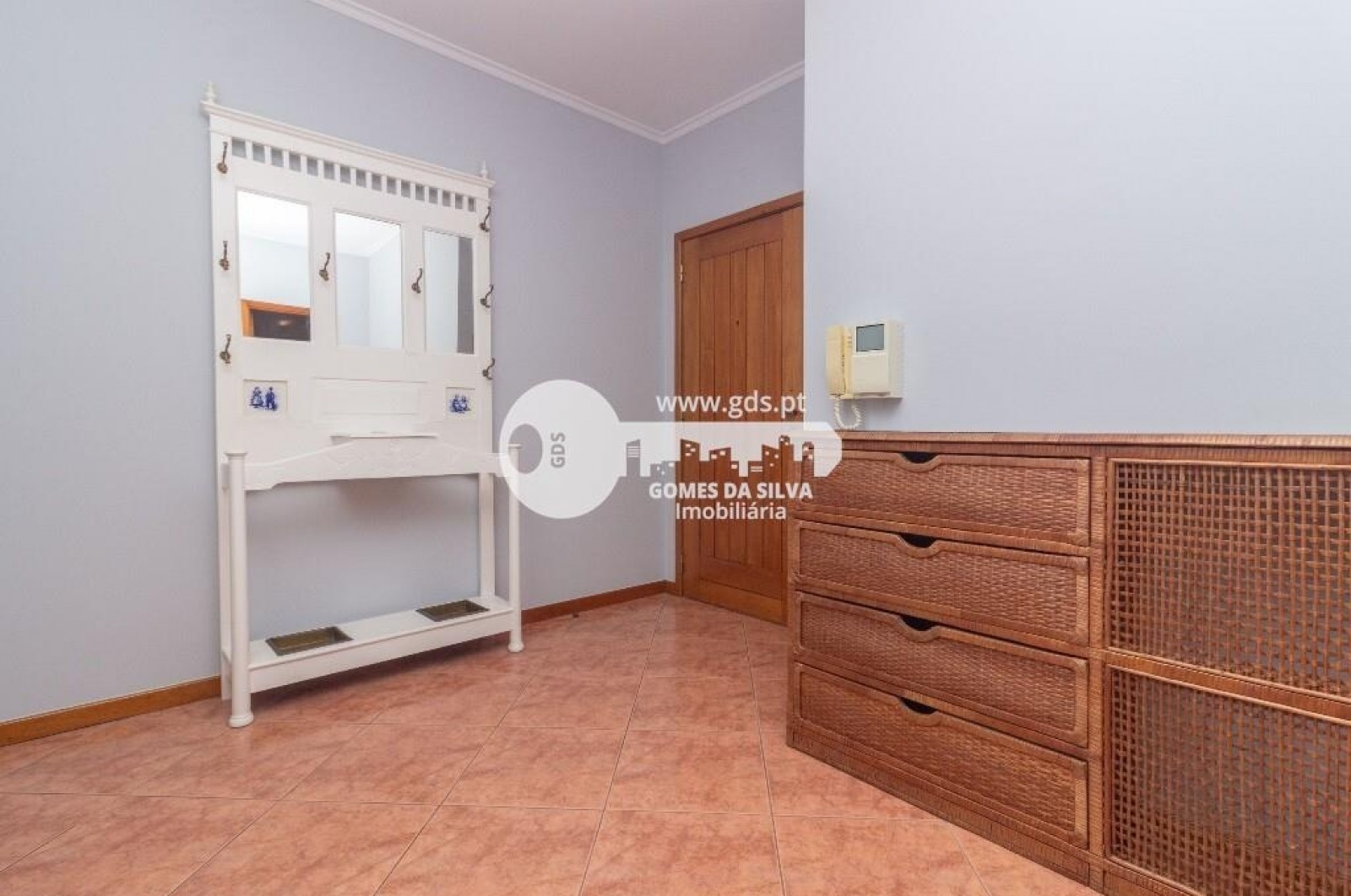 Apartamento T2 para Arrendamento em Nogueira, Fraião e Lamaçães, Braga, Braga - Imagem 2