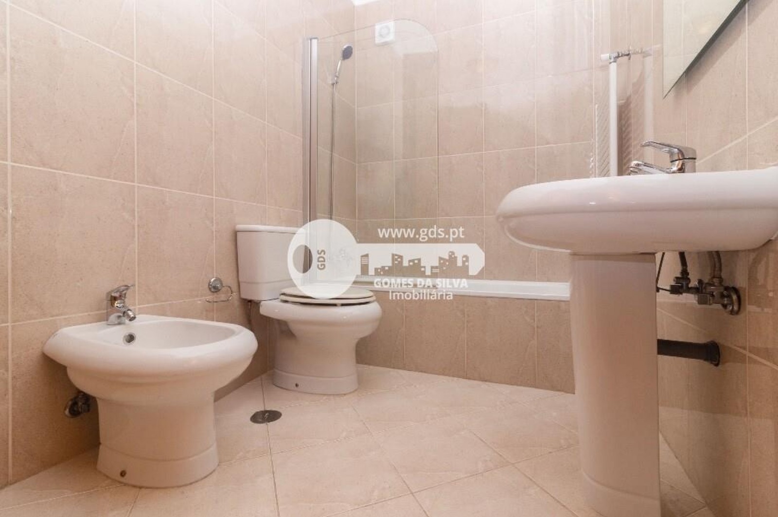 Apartamento T2 para Arrendamento em Nogueira, Fraião e Lamaçães, Braga, Braga - Imagem 7