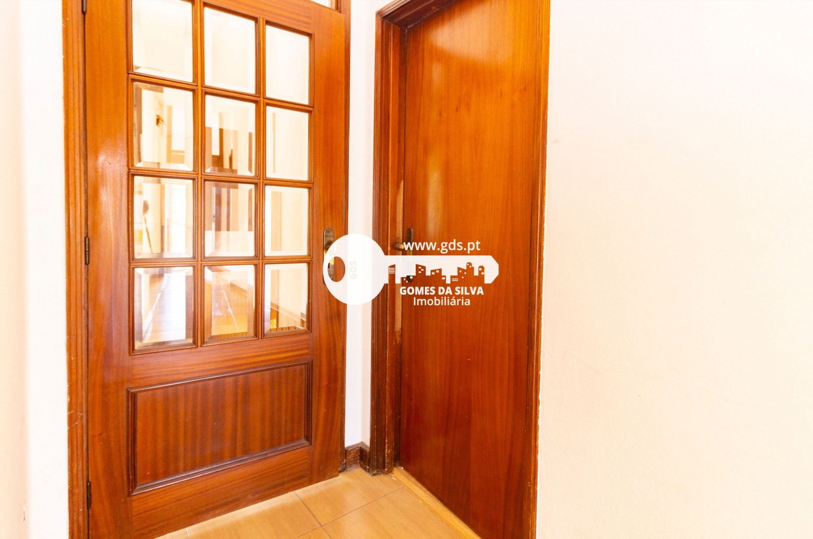 Prédio em Moreira, Maia, Porto - Imagem 9