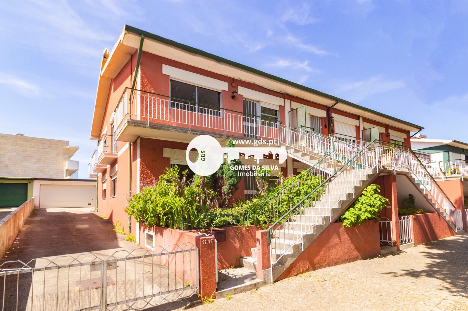 Prédio em Moreira, Maia, Porto - Imagem 1