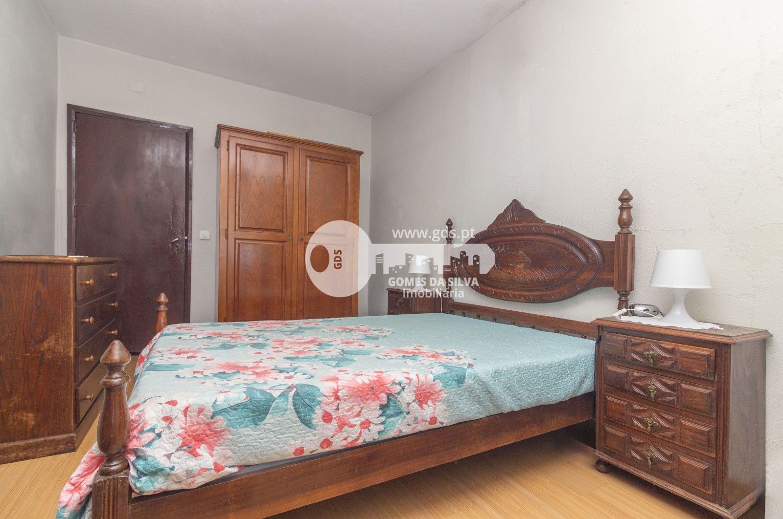 Moradia Bifamiliar com Potencial de Rentabilização– São Victor, Braga - Gomes da Silva - Imagem 16 Moradia em São Victor, Braga, Braga - Imagem 16