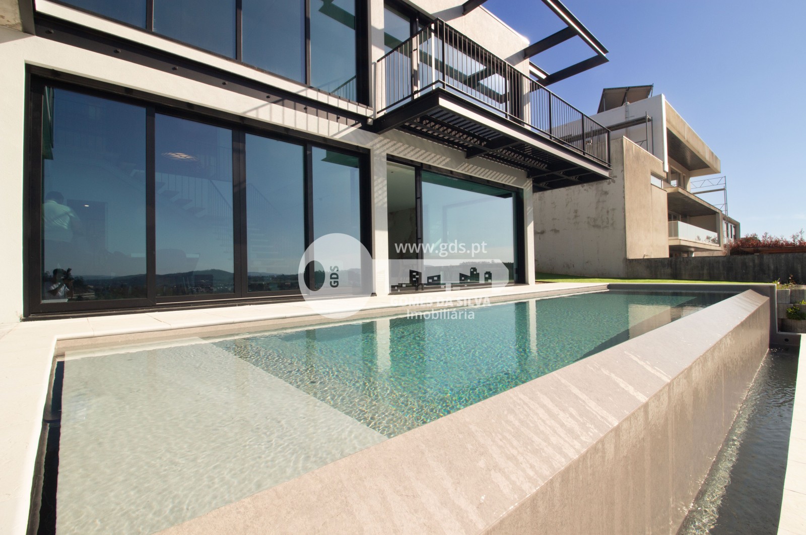 Moradia T3 Contemporânea e Diferenciada em Braga - Gomes da Silva - Imagem 1 Moradia em Lomar e Arcos, Braga, Braga - Imagem 1