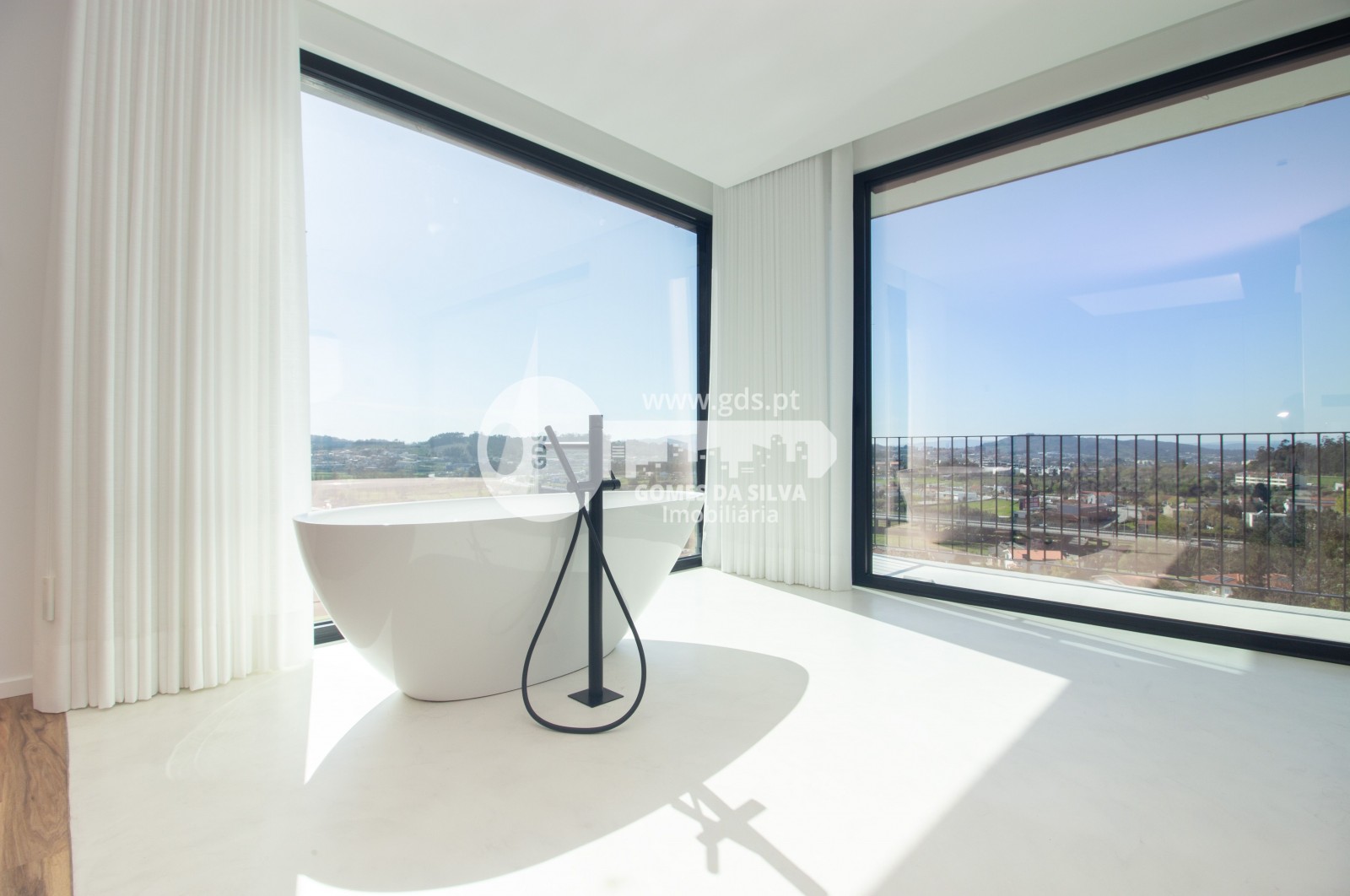 Moradia T3 Contemporânea e Diferenciada em Braga - Gomes da Silva - Imagem 12 Moradia em Lomar e Arcos, Braga, Braga - Imagem 12