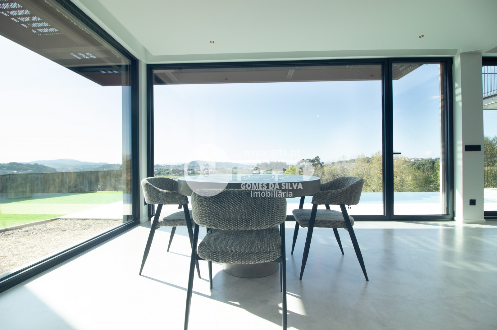 Moradia T3 Contemporânea e Diferenciada em Braga - Gomes da Silva - Imagem 49 Moradia em Lomar e Arcos, Braga, Braga - Imagem 49