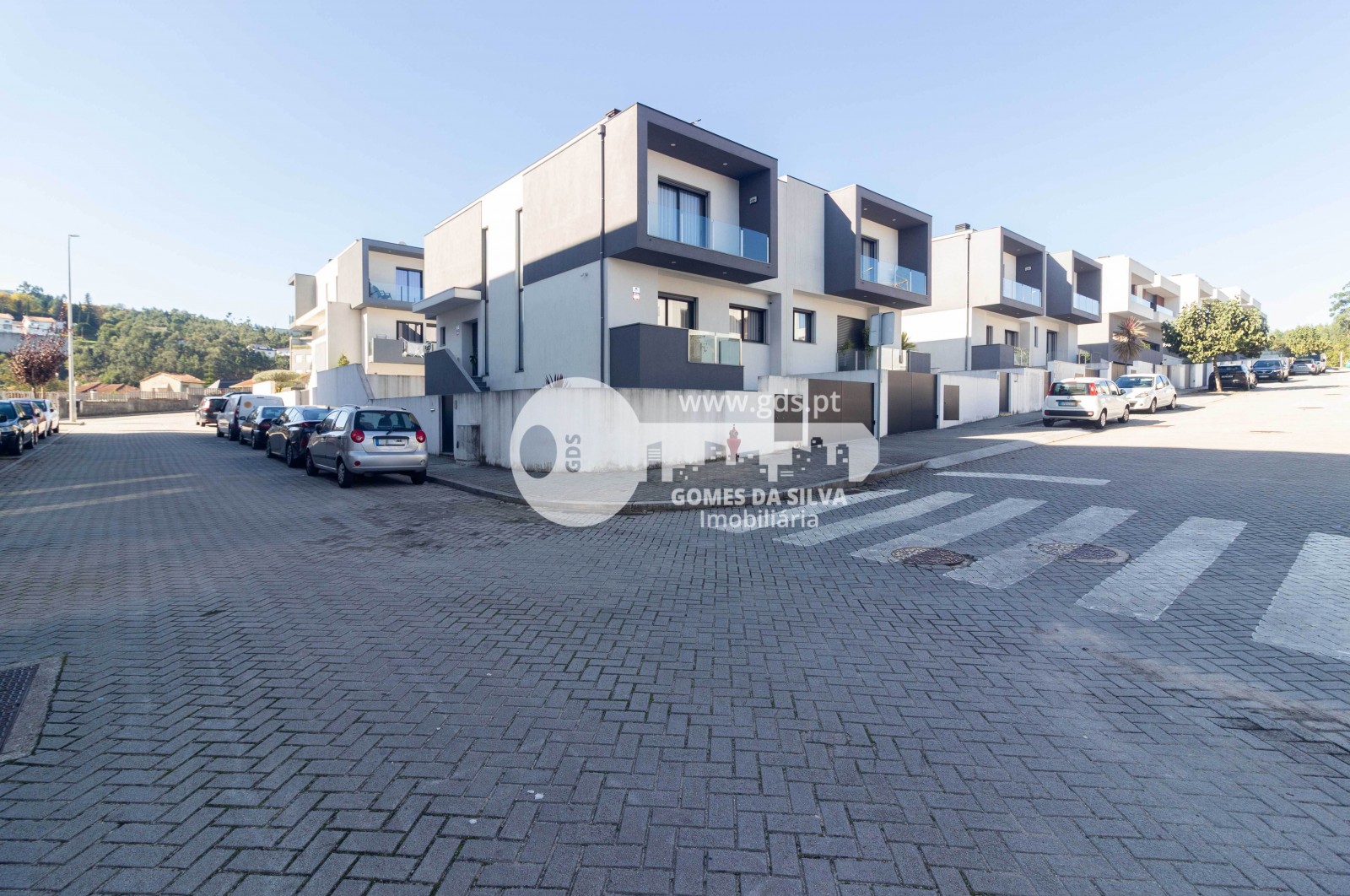 Loja sita em São Pedro da Cova com 95m2 com garagem - Gomes da Silva - Imagem 17 Loja em São Pedro da Cova, Gondomar, Porto - Imagem 17