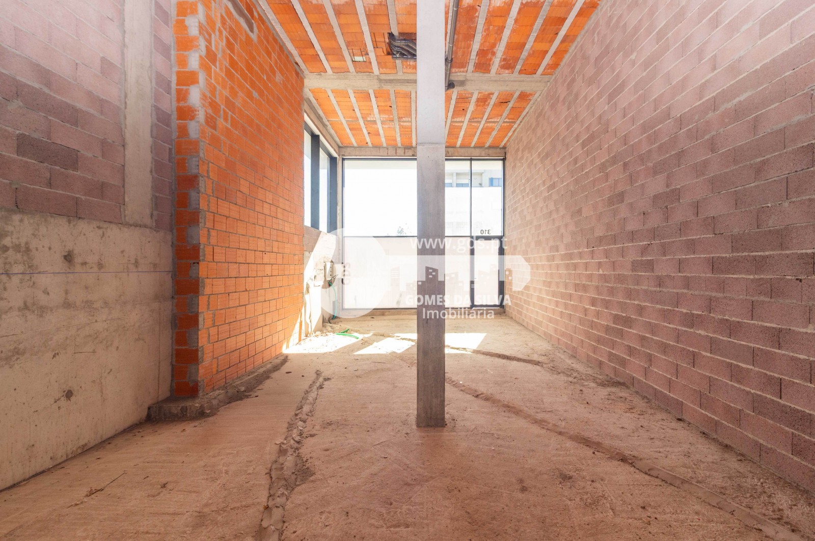 Loja sita em São Pedro da Cova com 95m2 com garagem - Gomes da Silva - Imagem 9 Loja em São Pedro da Cova, Gondomar, Porto - Imagem 9