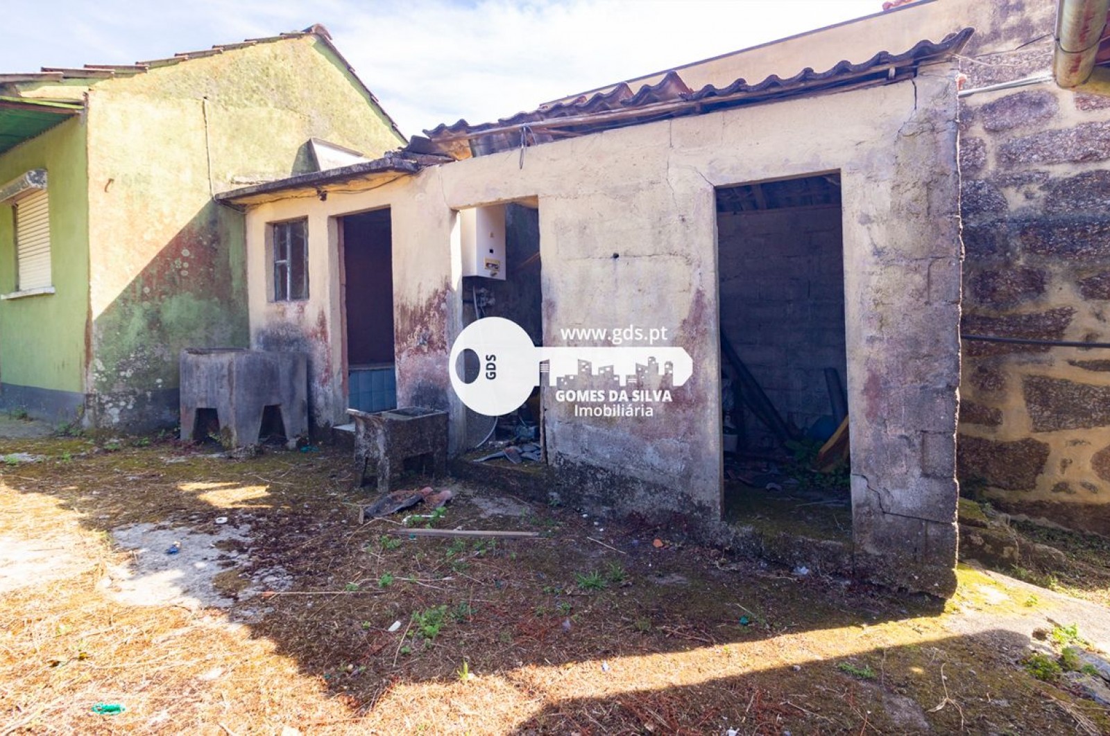 Moradia para restauro c/ 1400m2 de terreno em Arentim - Gomes da Silva - Imagem 13 Moradia em Arentim e Cunha, Braga, Braga - Imagem 13