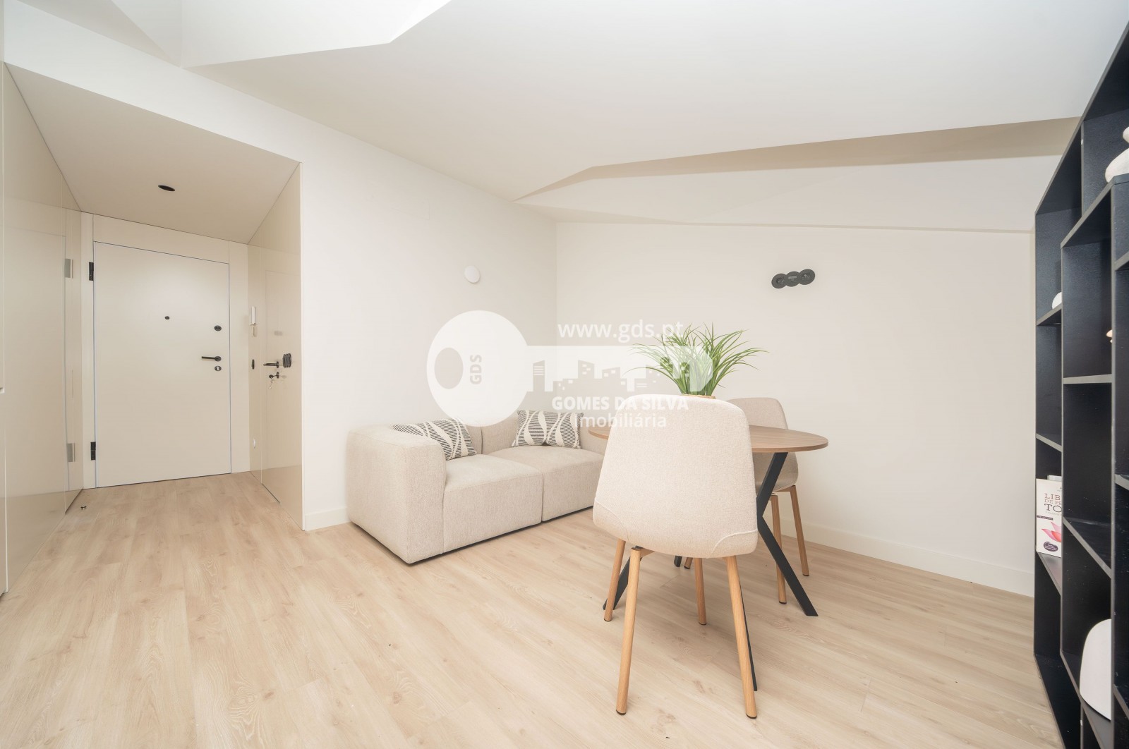 T0 Equipado e Mobilado no Centro de Braga - Gomes da Silva - Imagem 19 Apartamento em Braga (Maximinos, Sé e Cividade), Braga, Braga - Imagem 19