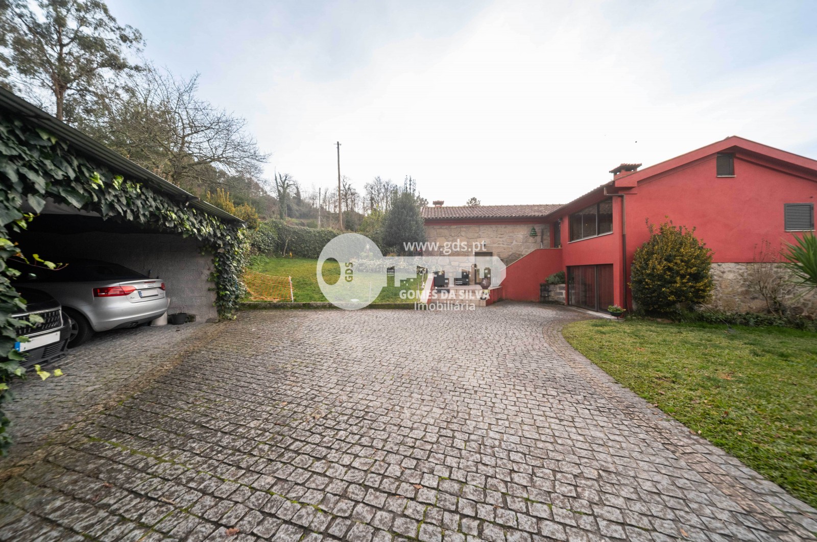 Moradia T4 com Piscina e Cativante Área Exterior - Gomes da Silva - Imagem 54 Moradia em Santa Lucrécia de Algeriz e Navarra, Braga, Braga - Imagem 54