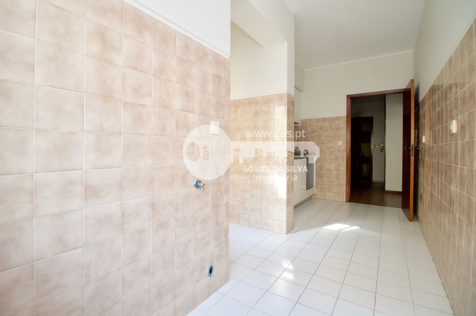 T2 p/ investimento sito em Lomar, Braga - Gomes da Silva - Imagem 3 Apartamento em Lomar e Arcos, Braga, Braga - Imagem 3