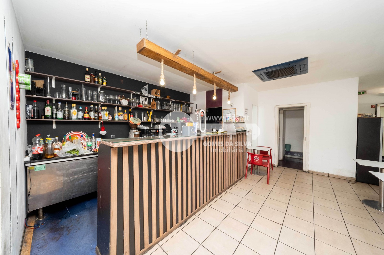 Loja afeta a restauração e bebidas em Azurém - Gomes da Silva - Imagem 13 Loja em Azurém, Guimarães, Braga - Imagem 13