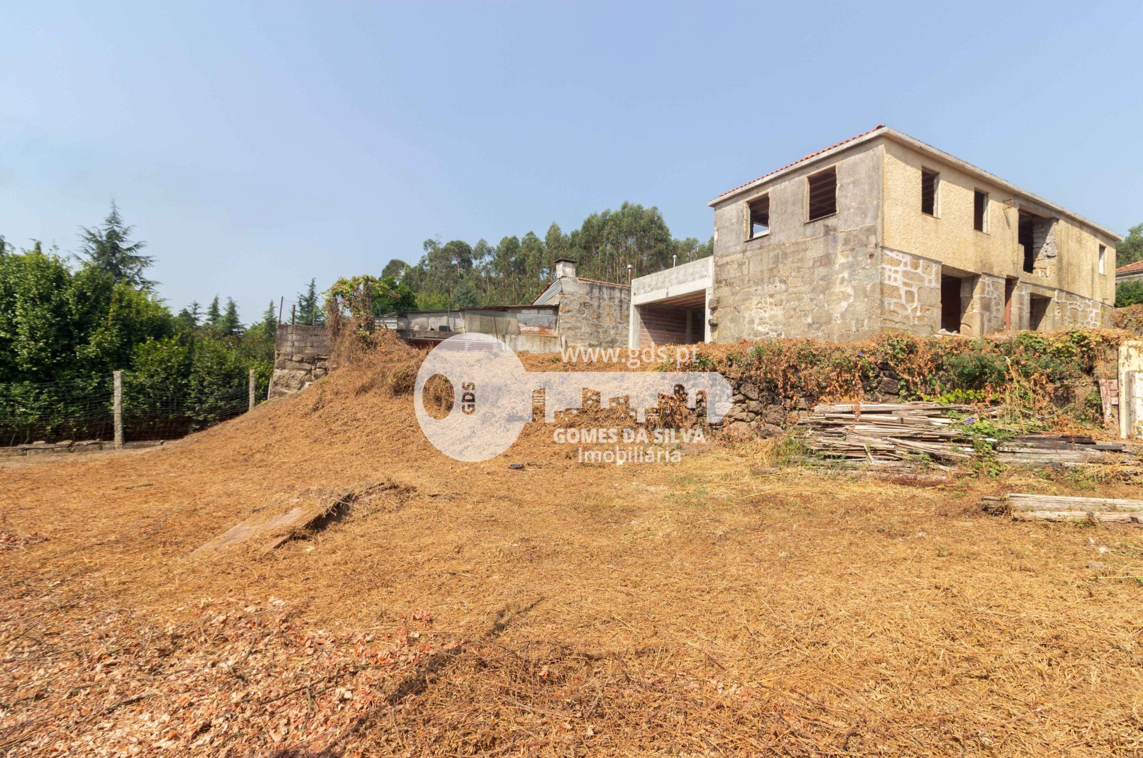 Moradia em estrutura com projeto para 3 apartamentos em Jesufrei - Gomes da Silva - Imagem 29 Moradia em Lemenhe, Mouquim e Jesufrei, Vila Nova de Famalicão, Braga - Imagem 29
