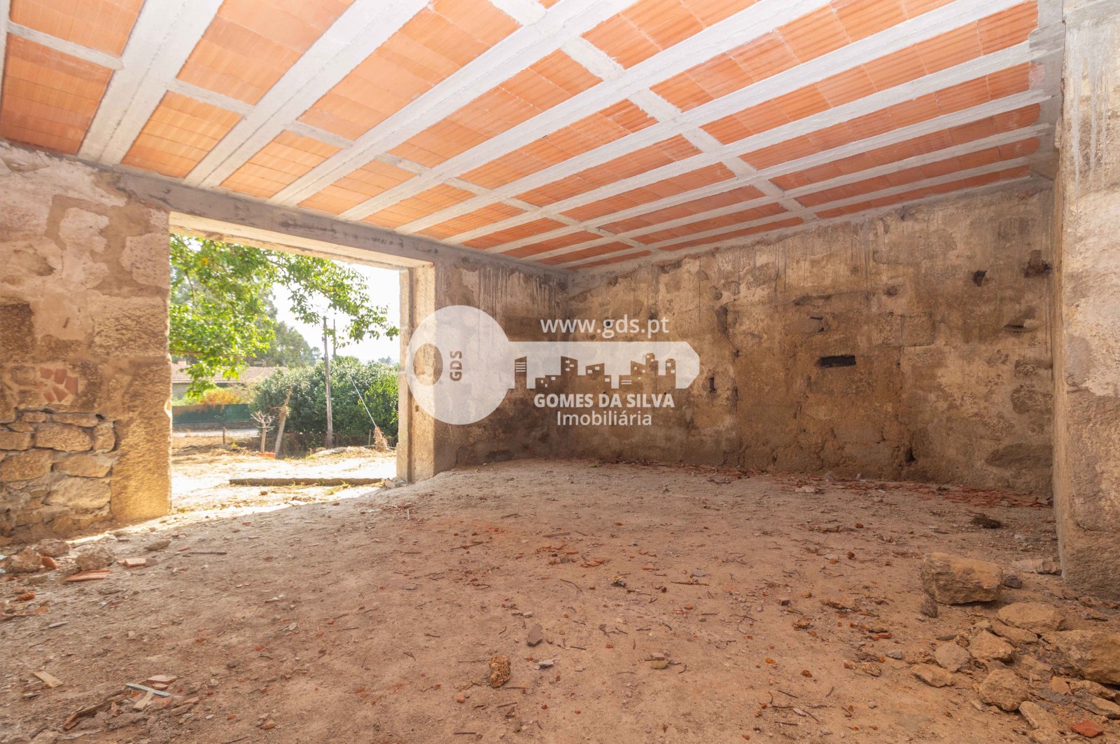 Moradia em estrutura com projeto para 3 apartamentos em Jesufrei - Gomes da Silva - Imagem 20 Moradia em Lemenhe, Mouquim e Jesufrei, Vila Nova de Famalicão, Braga - Imagem 20