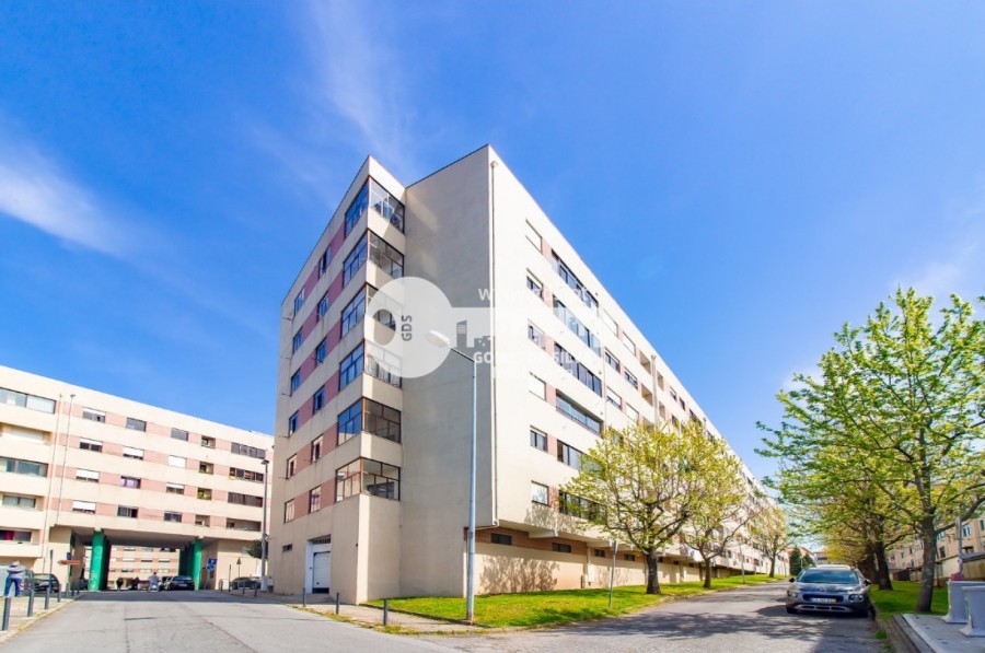 Apartamento T3 para Venda em Ferreiros e Gondizalves, Braga, Braga