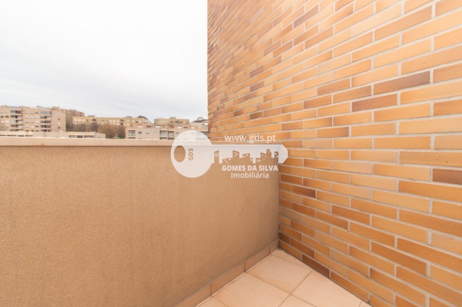 Apartamento T2 para Arrendamento em Braga (Maximinos, Sé e Cividade), Braga, Braga - Imagem 25