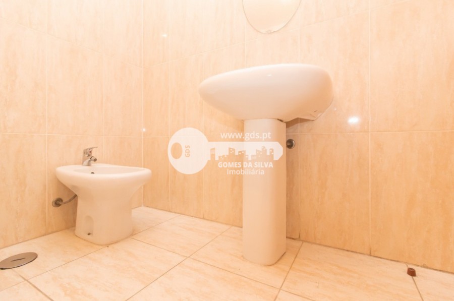 Apartamento T2 para Arrendamento em Braga (Maximinos, Sé e Cividade), Braga, Braga - Imagem 31