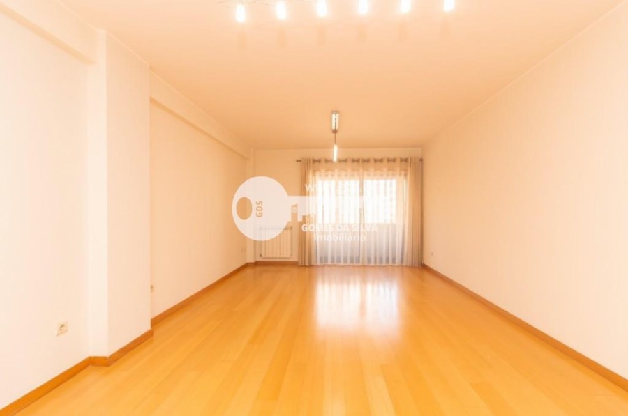 Apartamento T3 para Arrendamento em Nogueiró e Tenões, Braga, Braga - Imagem 11