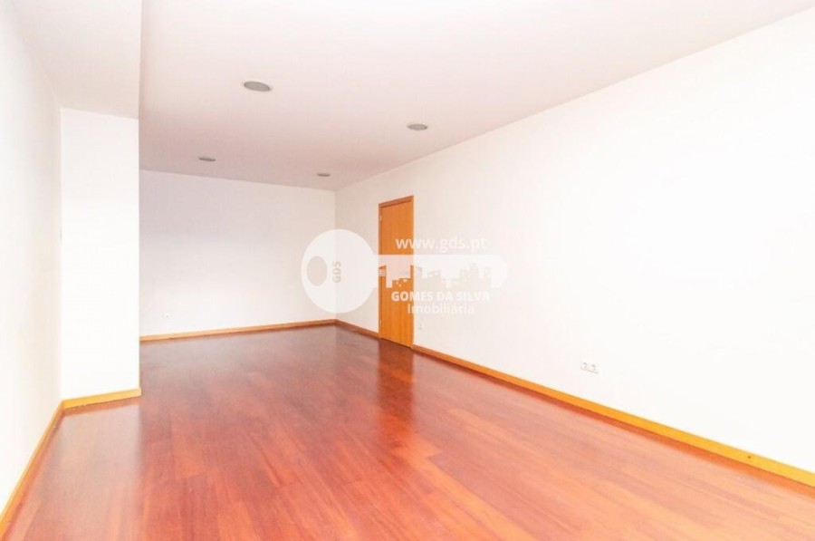 Apartamento T3 para Arrendamento em Braga (São José de São Lázaro e São João do Souto), Braga, Braga - Imagem 9
