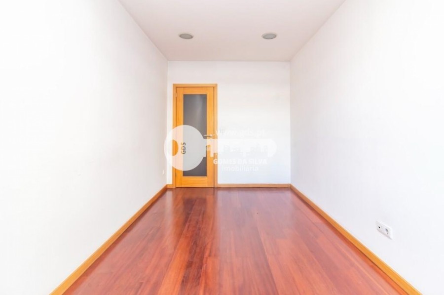 Apartamento T3 para Arrendamento em Braga (São José de São Lázaro e São João do Souto), Braga, Braga - Imagem 12