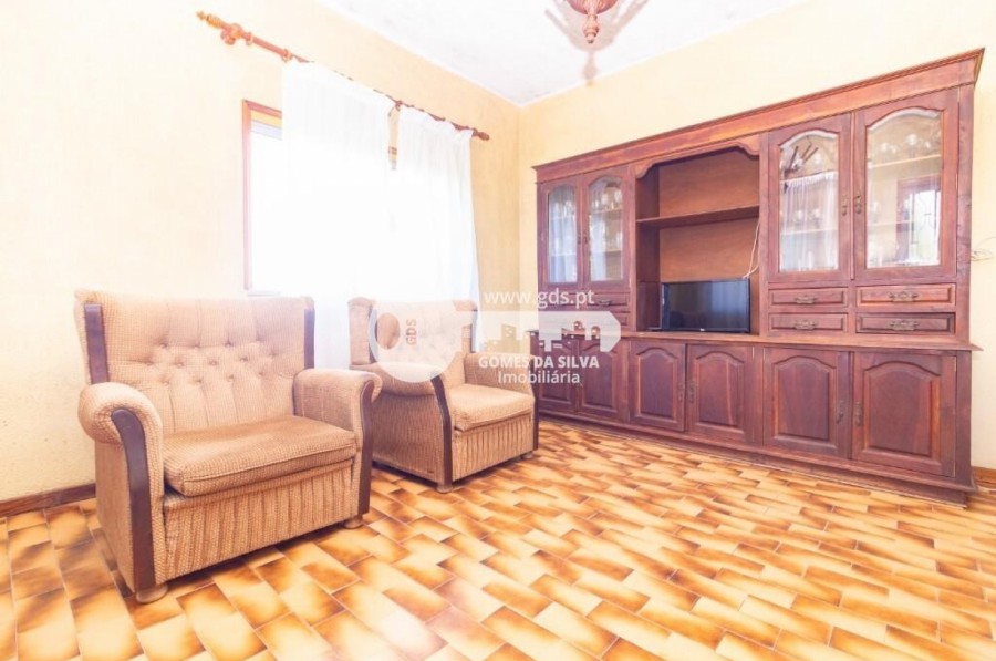Moradia T4 para Venda em Santa Maria Oliveira, Vila Nova de Famalicão, Braga - Imagem 4