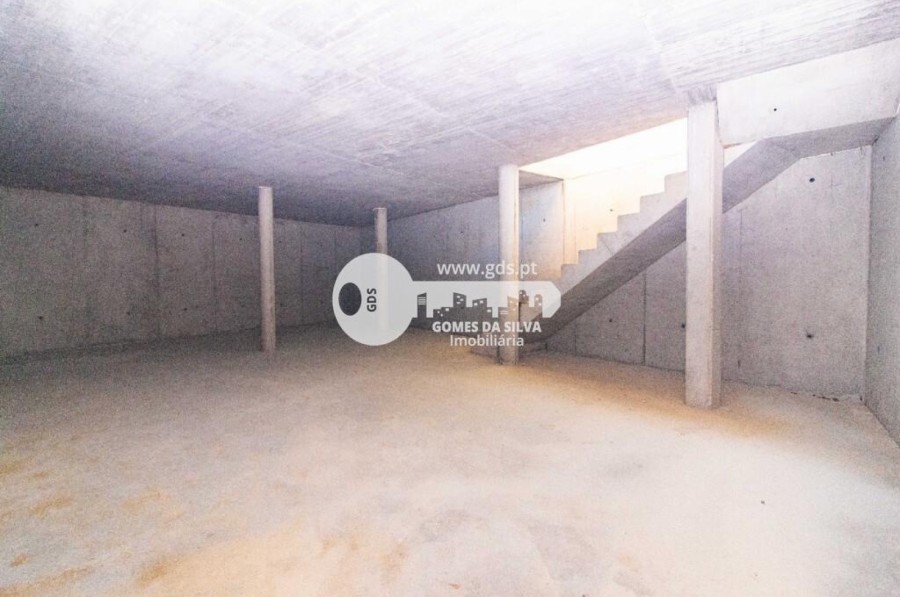 Armazém para Venda em Ferreiros e Gondizalves, Braga, Braga - Imagem 18
