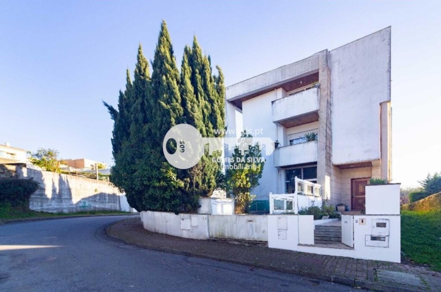 Andar moradia T3 para Venda em Nogueira, Fraião e Lamaçães, Braga, Braga - Imagem 1
