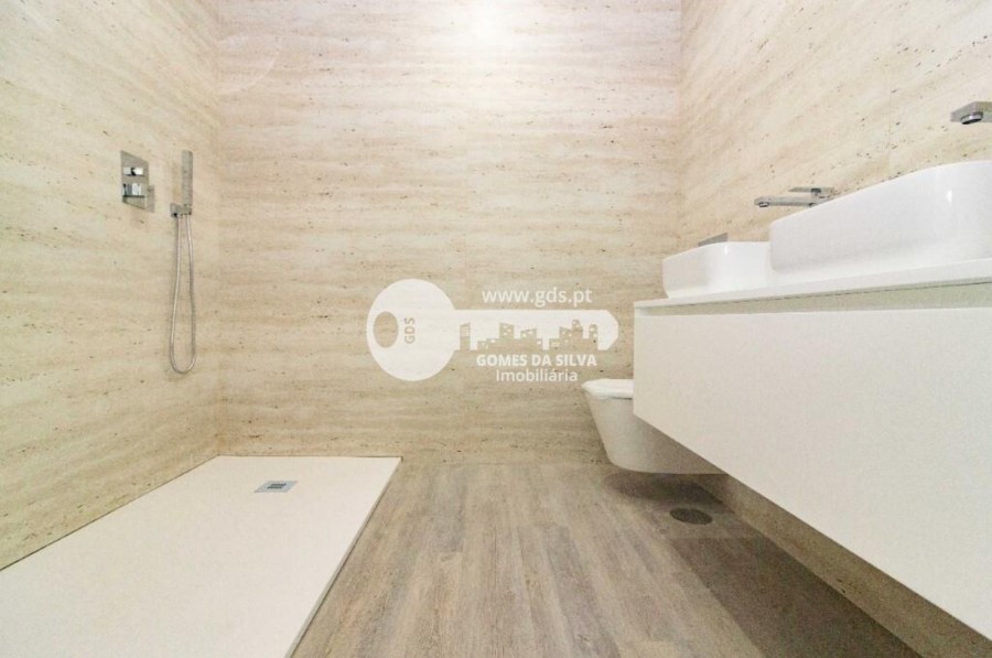 Moradia T4 para Venda em Nogueira, Fraião e Lamaçães, Braga, Braga - Imagem 16