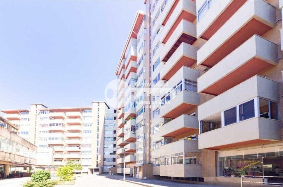 Apartamento T3 para Venda em Braga (Maximinos, Sé e Cividade), Braga, Braga