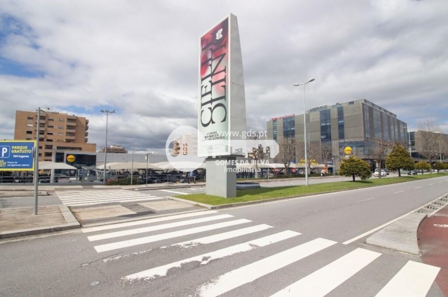Moradia T4 para Venda em Nogueira, Fraião e Lamaçães, Braga, Braga - Imagem 41