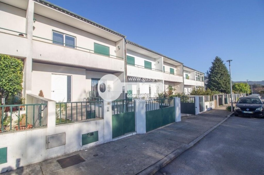 Moradia T4 para Venda em Carrazedo, Amares, Braga