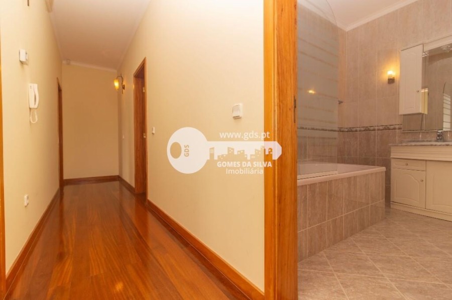 Moradia T4 para Venda em Ronfe, Guimarães, Braga - Imagem 18