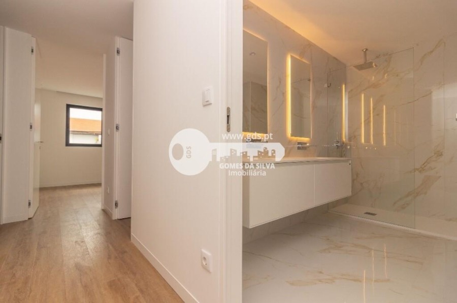 Apartamento T3 para Arrendamento em Vila Verde e Barbudo, Vila Verde, Braga - Imagem 12