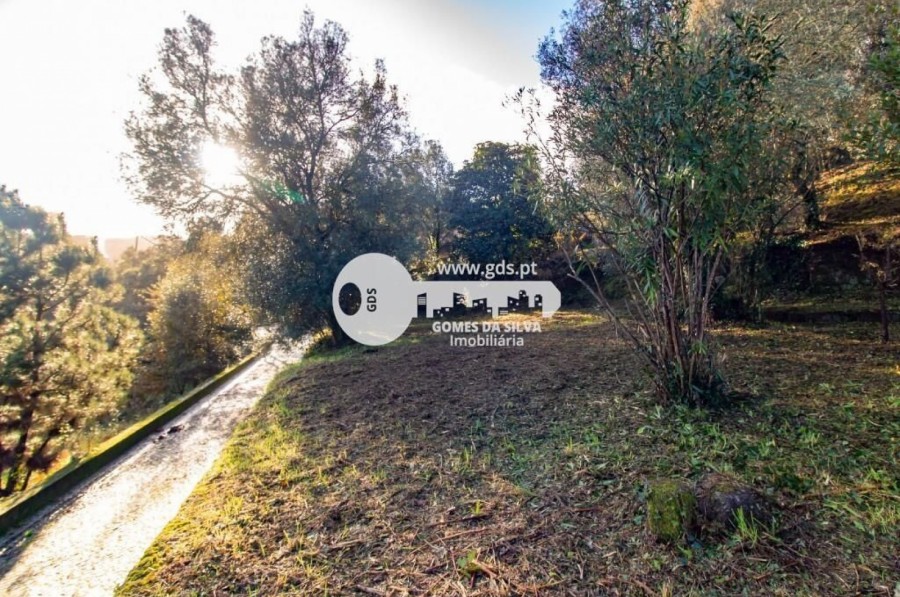 Moradia em Santa Lucrécia de Algeriz e Navarra, Braga, Braga