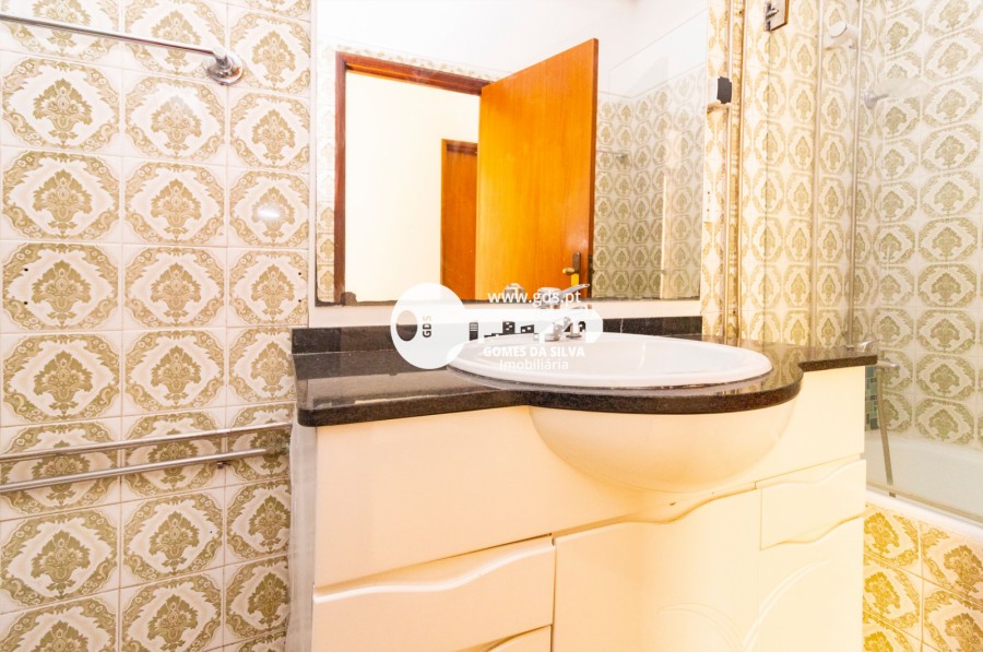 Prédio em Moreira, Maia, Porto - Imagem 8