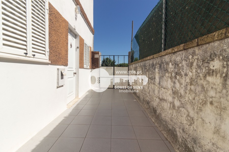 Moradia Bifamiliar com Potencial de Rentabilização– São Victor, Braga - Gomes da Silva - Imagem 26 Moradia em São Victor, Braga, Braga - Imagem 26