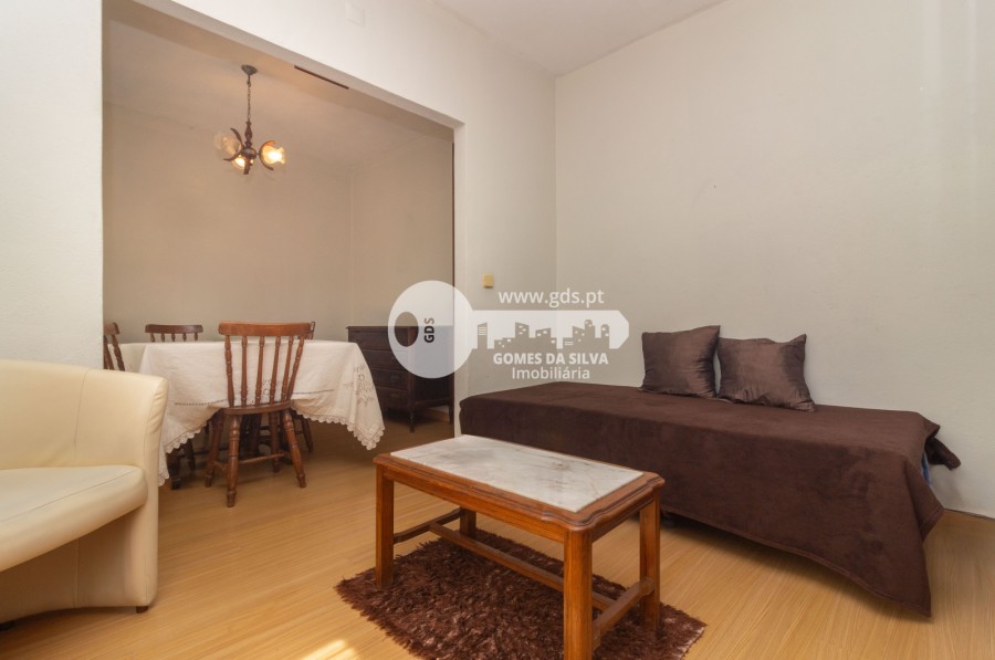 Moradia Bifamiliar com Potencial de Rentabilização– São Victor, Braga - Gomes da Silva - Imagem 10 Moradia em São Victor, Braga, Braga - Imagem 10