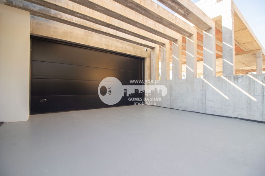 Moradia T3 Contemporânea e Diferenciada em Braga - Gomes da Silva - Imagem 61 Moradia em Lomar e Arcos, Braga, Braga - Imagem 61