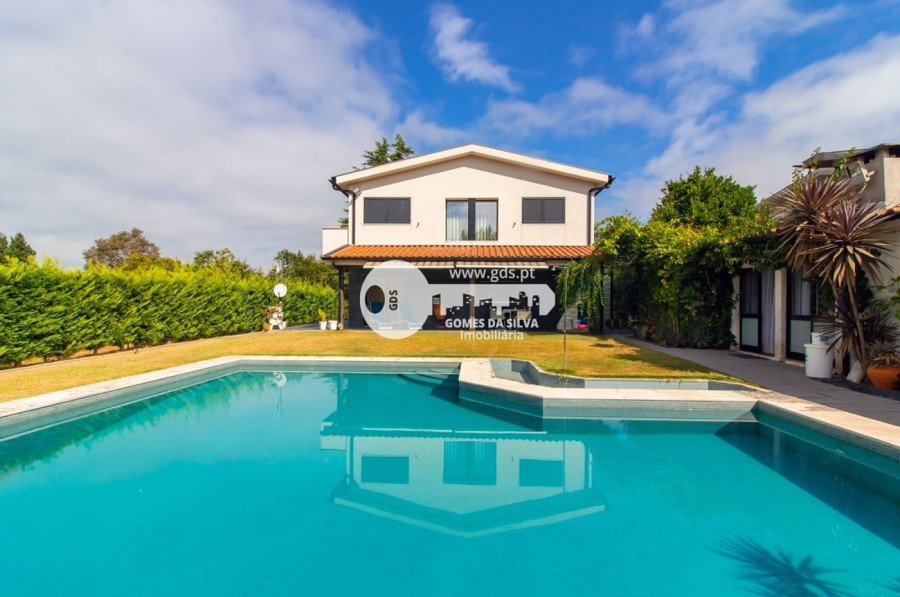 Moradia em Nogueiró e Tenões, Braga, Braga