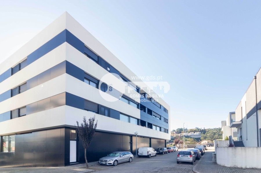 Loja sita em São Pedro da Cova com 95m2 com garagem - Gomes da Silva - Imagem 18 Loja em São Pedro da Cova, Gondomar, Porto - Imagem 18