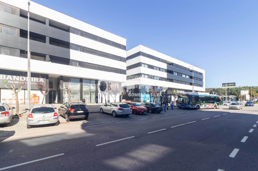 Loja sita em São Pedro da Cova com 95m2 com garagem - Gomes da Silva - Imagem 21 Loja em São Pedro da Cova, Gondomar, Porto - Imagem 21