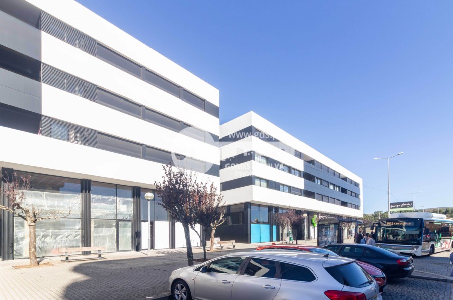 Loja sita em São Pedro da Cova com 95m2 com garagem - Gomes da Silva - Imagem 16 Loja em São Pedro da Cova, Gondomar, Porto - Imagem 16