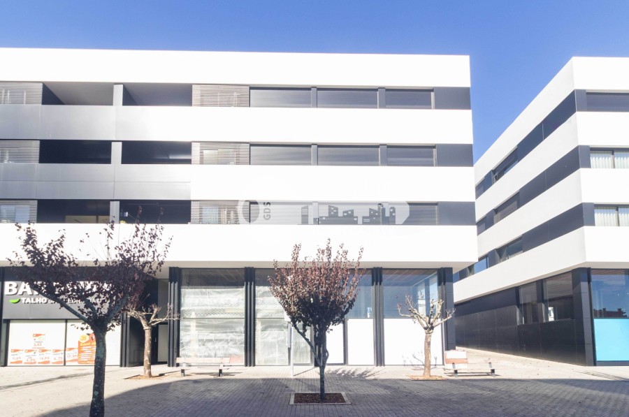 Loja em São Pedro da Cova, Gondomar, Porto