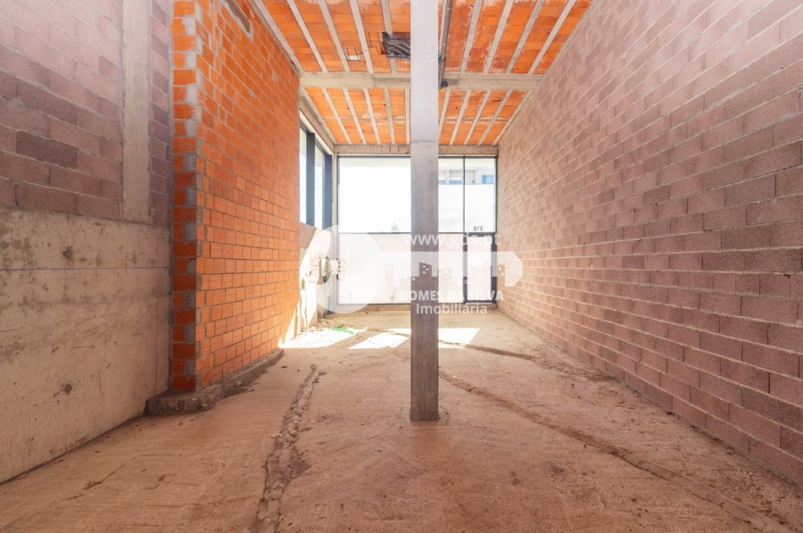 Loja sita em São Pedro da Cova com 95m2 com garagem - Gomes da Silva - Imagem 9 Loja em São Pedro da Cova, Gondomar, Porto - Imagem 9