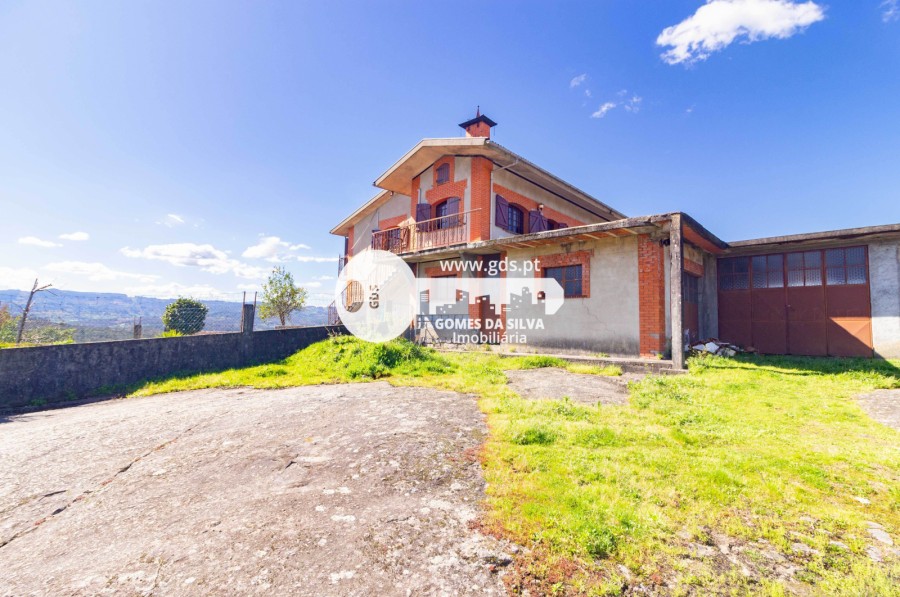Moradia em Verim, Friande e Ajude, Póvoa de Lanhoso, Braga