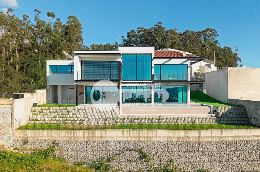 Moradia em Lomar e Arcos, Braga, Braga