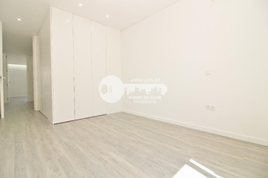 Moradia T4+1 Nova em Lamaçães - Gomes da Silva - Imagem 25 Moradia em Nogueira, Fraião e Lamaçães, Braga, Braga - Imagem 25