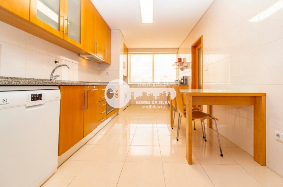 Apartamento em Nogueira, Fraião e Lamaçães, Braga, Braga - Imagem 10
